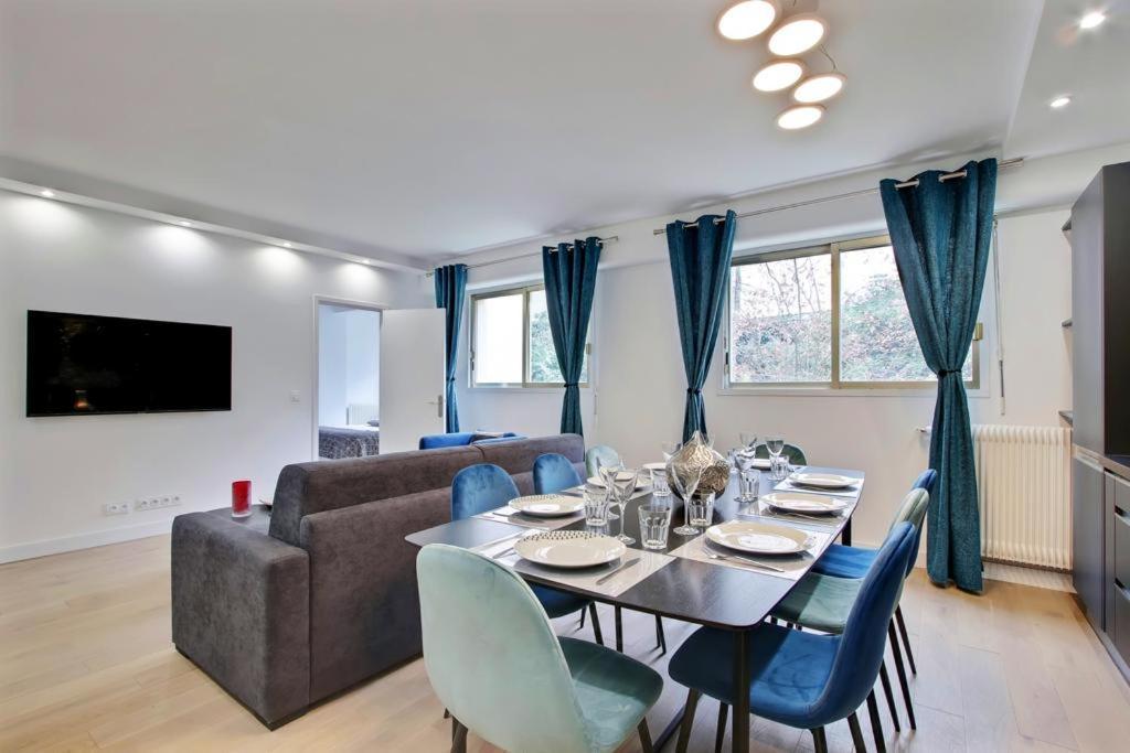 Trocadero/ Eiffel Tower - 3 Bedrooms- All New! 巴黎 外观 照片