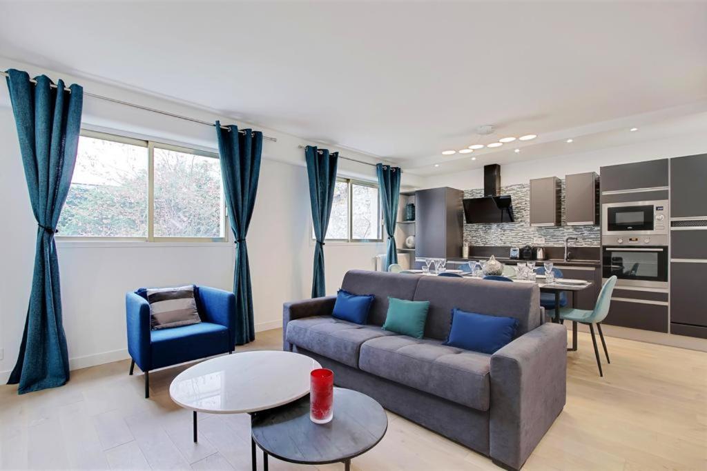 Trocadero/ Eiffel Tower - 3 Bedrooms- All New! 巴黎 外观 照片